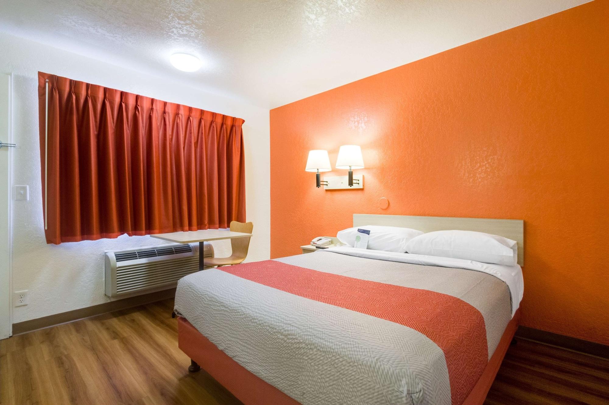 Park Inn By Radisson, Lakewood Exterior photo