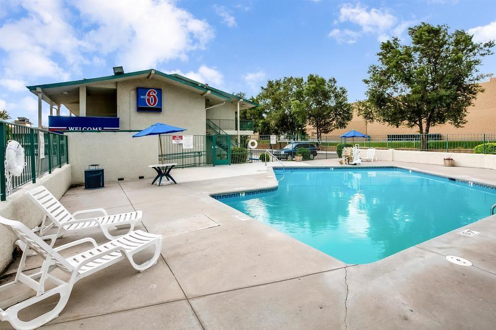 Park Inn By Radisson, Lakewood Exterior photo